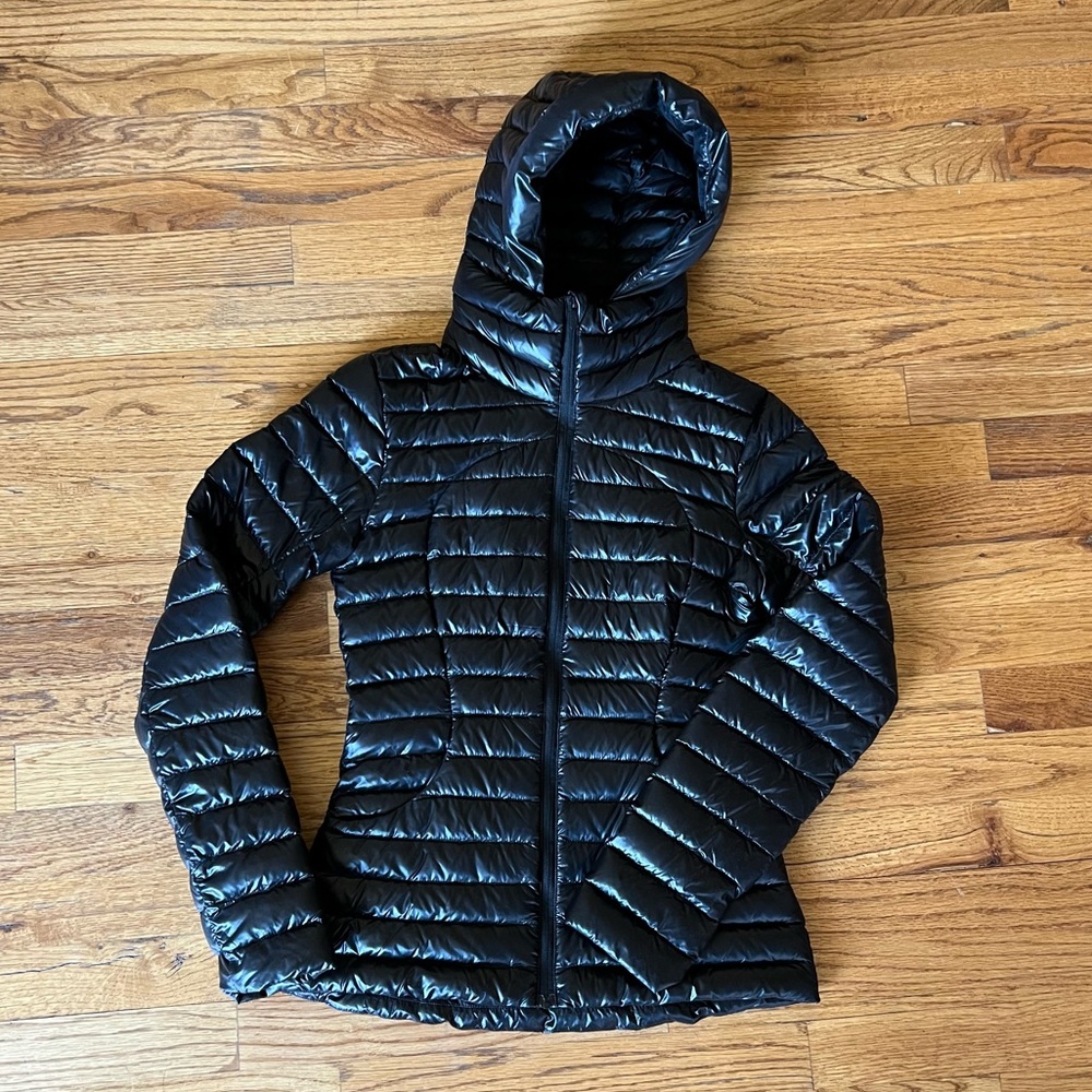 Lululemon Women on the Move Jacket
